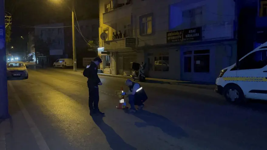 Kocaeli’nde iki araç kurşunlandı 3