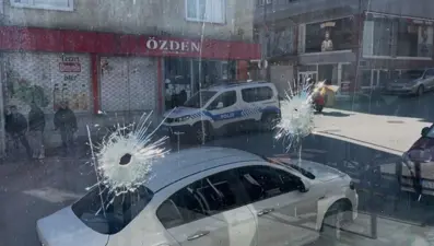 Bursa'da kıraathane kurşunlandı