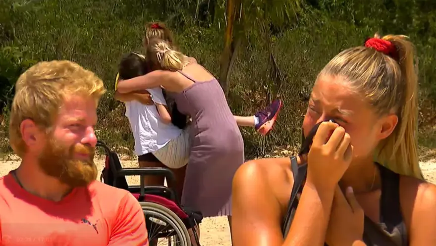 Survivor 2021 yarışmacıları gözyaşlarına boğuldu Survivor 2021 yarışmacıları gözyaşlarına boğuldu
