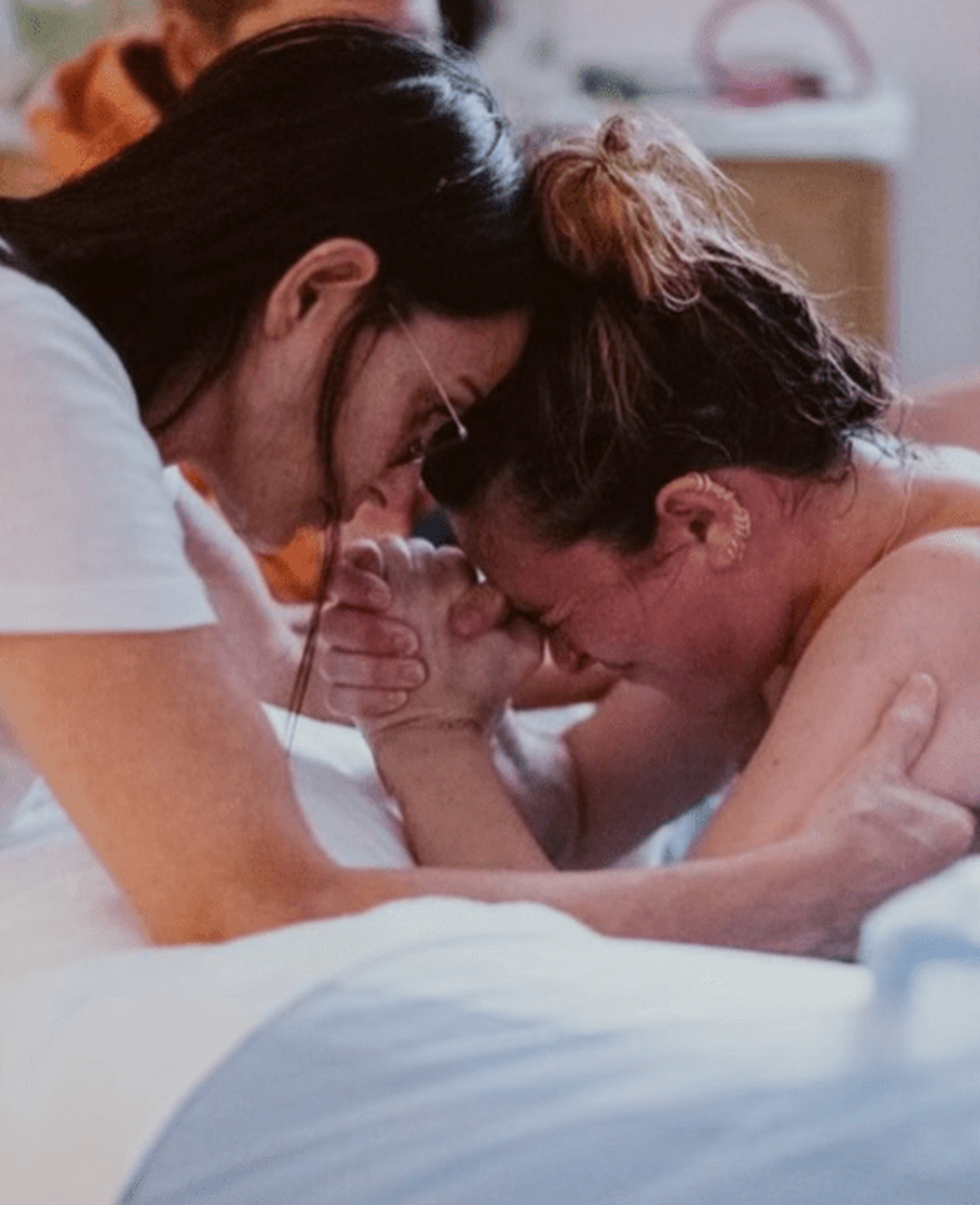 Demi Moore doğum anında kızının yanındaydı 1