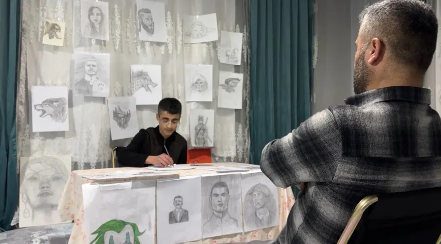 15 yaşındaki genç yetenek: Herkesi kendine hayran bırakıyor 