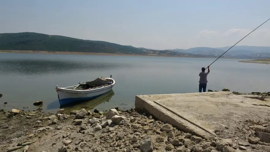 İkizcetepeler Barajı'nda su seviyesi düştü, köy kalıntıları ortaya çıktı 17