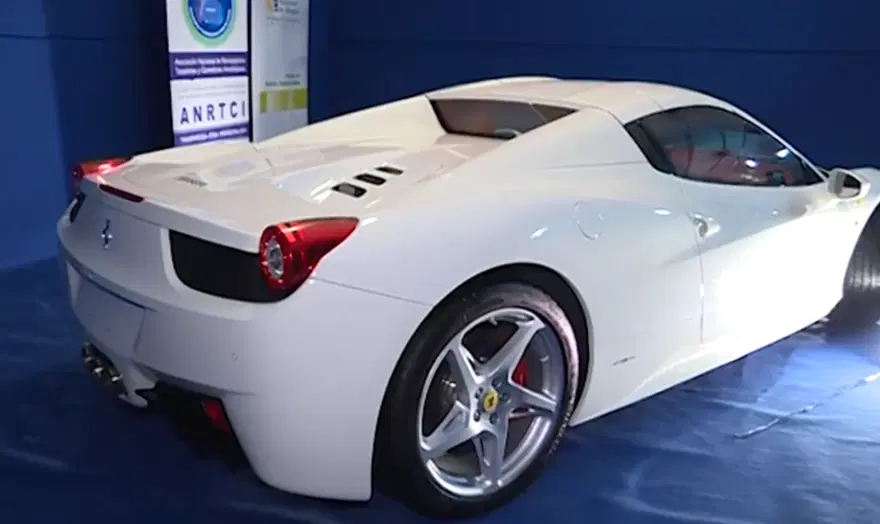 Tosuncuk’un Uruguay maceraları 3: Başını yakan Ferrari’nin görüntüleri ortaya çıktı 4 Tosuncuk’un Uruguay maceraları 3: Başını yakan Ferrari’nin görüntüleri ortaya çıktı 4