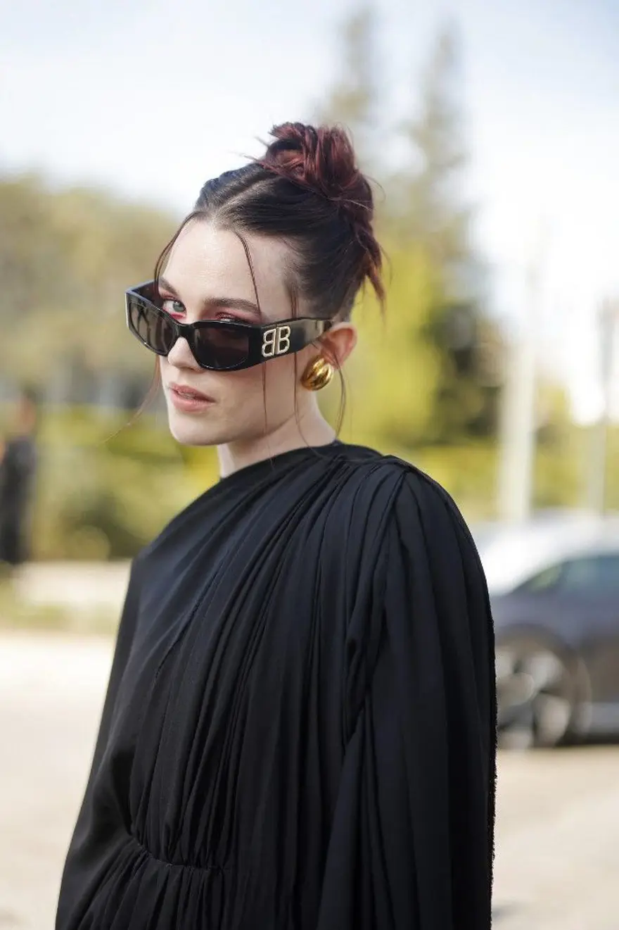 Balenciaga defilesinde ünlüler geçidi 7