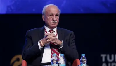 FİBA ve FİNA Holding'de, liderliği Murat Özyeğin devraldı (Baba Hüsnü Özyeğin artık grupta onursal başkan)