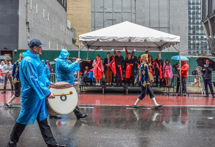 New York'ta Türk günü yürüyüşü 48
