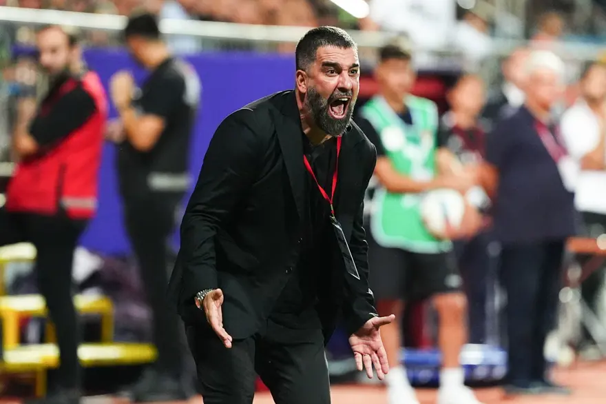 SAMİ UĞURLU VE ARDA TURAN KIRMIZI KARTLA CEZALANDIRILDI 6 SAMİ UĞURLU VE ARDA TURAN KIRMIZI KARTLA CEZALANDIRILDI 6