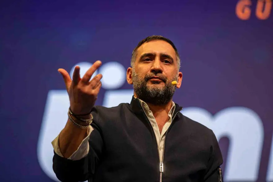 ÜMİT KARAN KİMDİR? 1