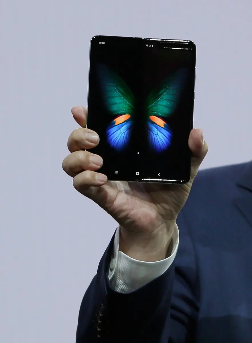 Samsung’un CEO’sundan katlanabilir telefon itirafı 24 Samsung’un CEO’sundan katlanabilir telefon itirafı 24