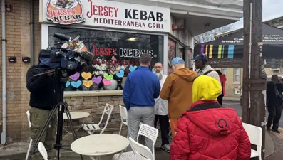 Türk aile Trumpzede oldu! Yeşil kart beklerken gözaltına alındılar