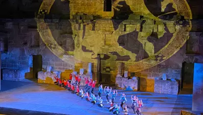 Anadolu Ateşi Aspendos'ta unutulmaz bir gösteriye imza attı