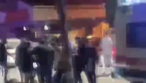 Arnavutköy'de muhtarlık kavgasında silahlı çatışma: 2 kişi ağır yaralı Arnavutköy'de muhtarlık kavgasında silahlı çatışma: 2 kişi ağır yaralı