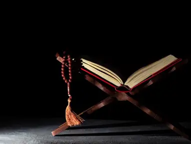 Tebbet Suresi Ne Demek? Tebbet Suresi Arapça ve Türkçe Okunuşu Yazılışı. Tebbet Suresinin Anlamı Meali, Fazileti, Tefsiri ve Sırları. Tebbet Suresi Okumak ve Dinlemek