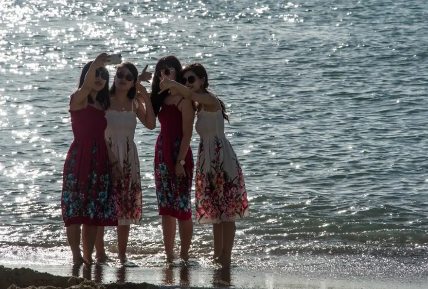 Ünlü firma 'profesyonel tatilci' arıyor (Bedava dünya turu) 5