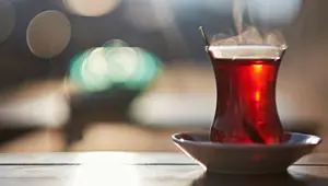 'Çay şekerli mi içilir, şekersiz mi' tartışmasına Dadaşlar 'kıtlama' dedi
