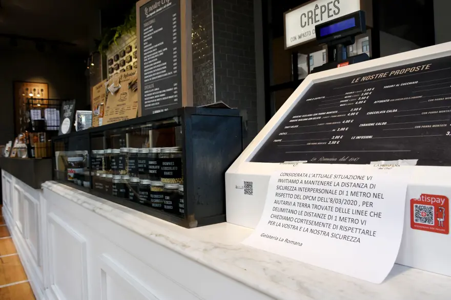 İtalya tarihinin en sessiz günlerini yaşıyor 14