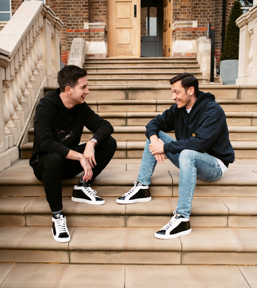 Mesut Özil'den çocuklara eğitim bağışı 1