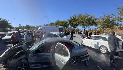 Şanlıurfa'da zincirleme trafik kazası: 7 yaralı