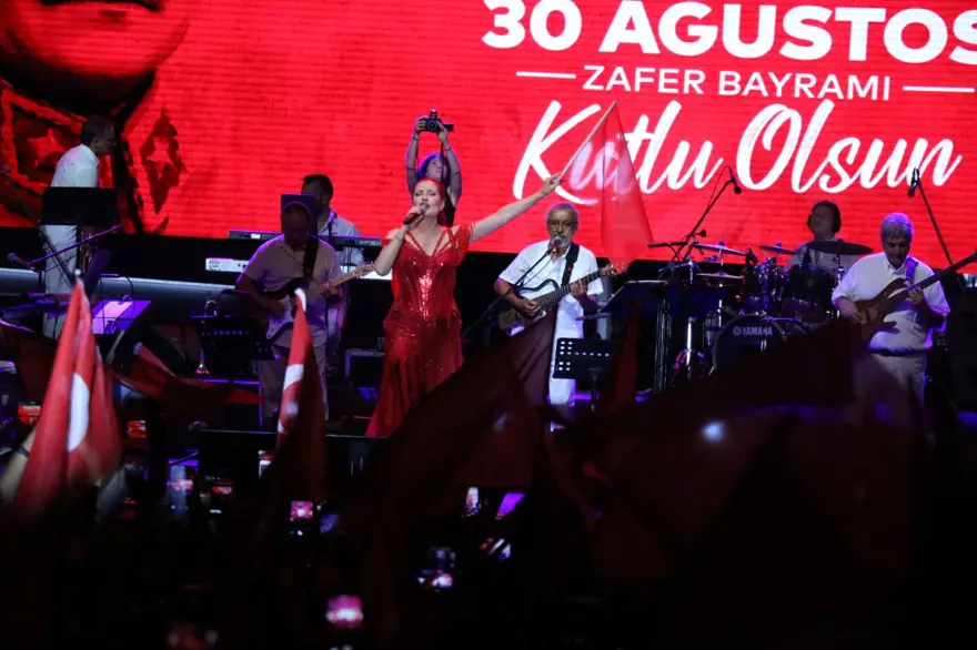 Üsküdar'da zafer bayramı coşkusu 3