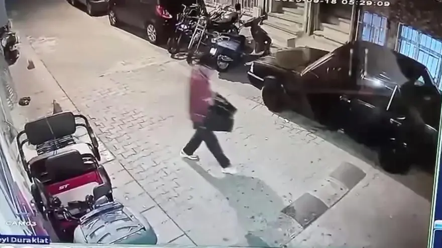 ÜLKESİNDE GÖZALTINA ALINDI 4