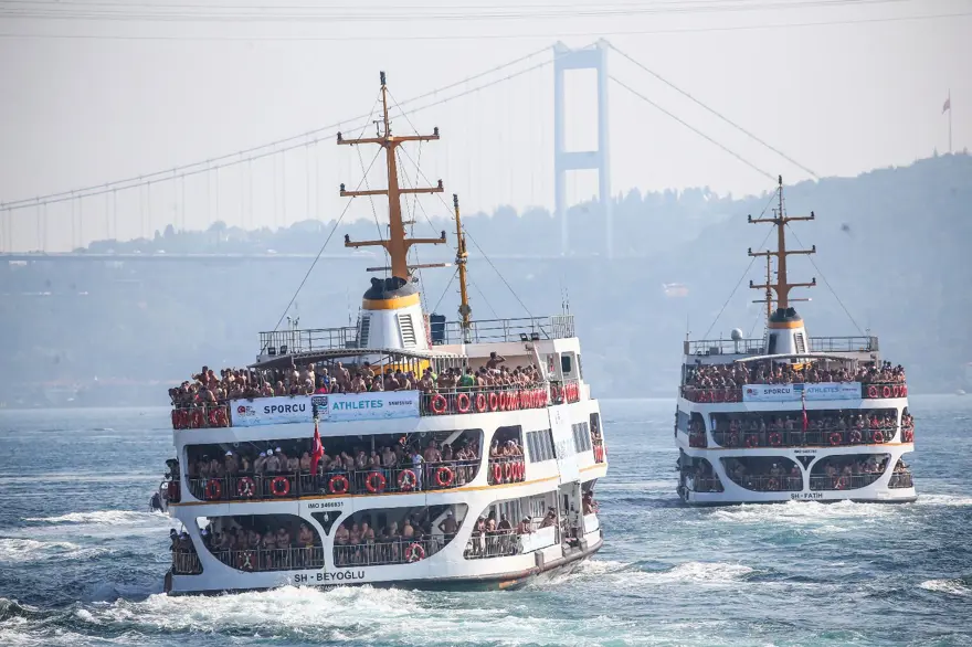 Boğaz'da yüzme yarışması 12