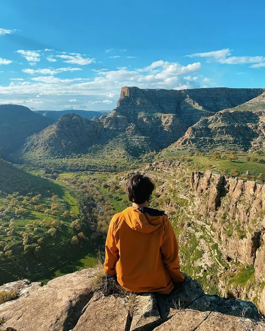 Türk gezgin Berkan Bilgiç bileklik satarak 40 ülke gezdi 4