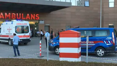 Elazığ'da futbol oynarken üzerine kale direği devrilen çocuk hayatını kaybetti