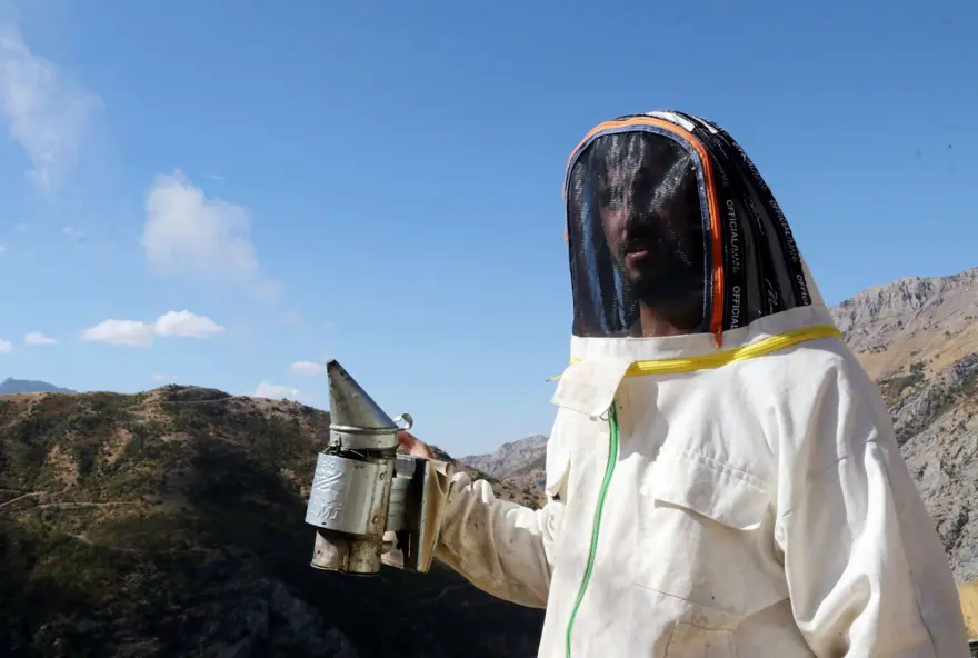 51 yaşında Ata toprağında 2,5 ton üretiyor: Ailesiyle yalnız yaşadığı köyde yapıyor 3