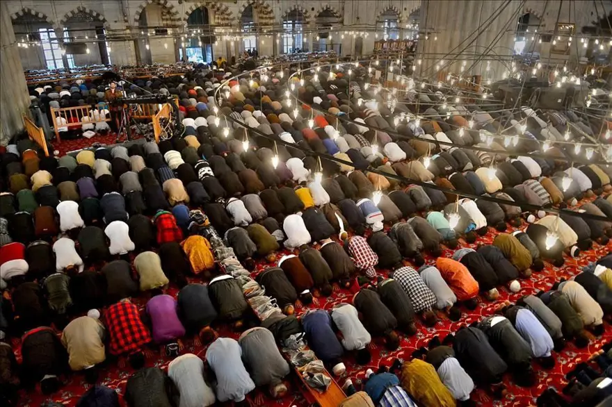 ANKARA'DA BAYRAM NAMAZI SAAT KAÇTA? 2