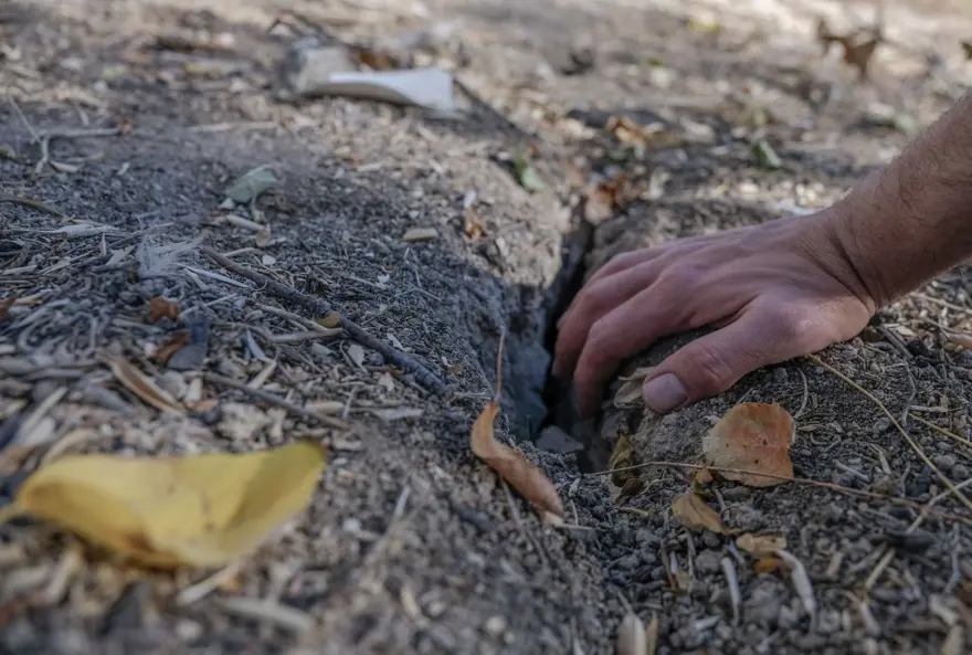 Obruk sayısı hızla artıyor! Volkanik gaz çıkışı da görülmeye başlandı 9 Obruk sayısı hızla artıyor! Volkanik gaz çıkışı da görülmeye başlandı 9