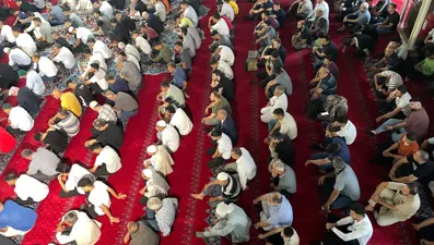 İstanbul-Ankara ve İzmir 13 Aralık Cuma namazı saatleri: Cuma namazı saat kaçta kılınacak?