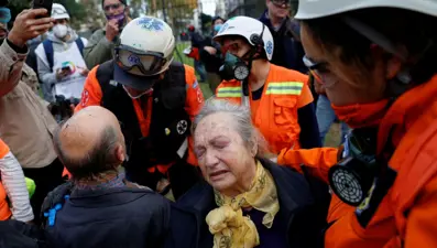 Arjantin'de emekliler ve polis karşı karşıya geldi: Yaralılar var