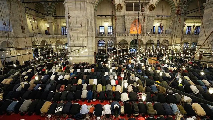 Vitir namazı kılınışı 4 Vitir namazı kılınışı 4
