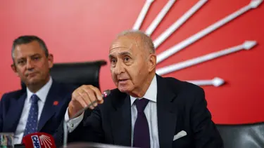 Eski CHP Genel Başkanı Hikmet Çetin hastaneye kaldırıldı: Yoğun bakımda tedavi görüyor