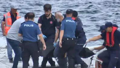 Metro köprüsünden denize düşen kişinin cansız bedeni bulundu