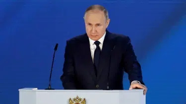 Rusya Devlet Başkanı Putin, Covid-19 şüphesiyle kendini karantinaya aldı