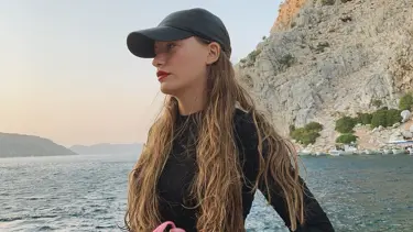 Serenay Sarıkaya davadan bağış şartıyla vazgeçti