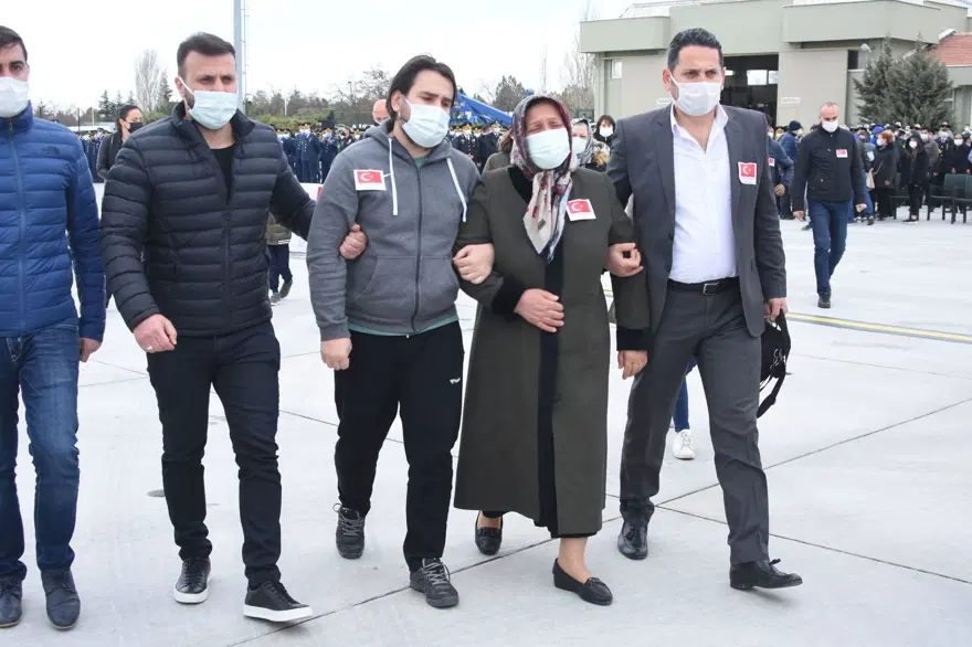 Şehit Pilot Burak Gençcelep'e veda 23