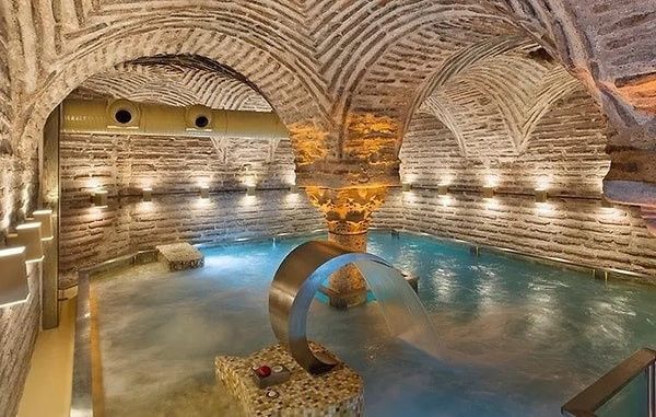 Bin 500 yılık tarihi sarnıçı SPA merkezi yaptılar: Tepki çeken SPA mühürlendi