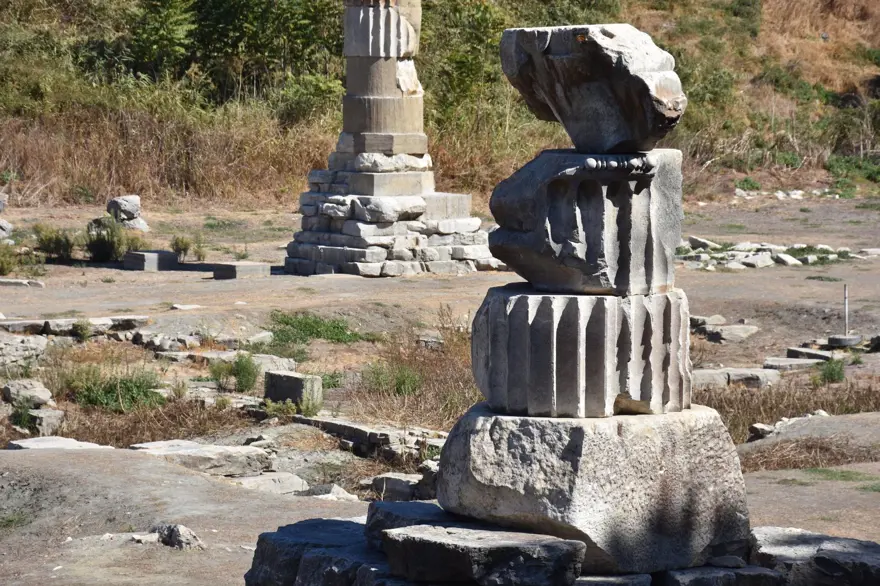 İzmir'deki dünya harikası Artemis Tapınağı tarihi dokusuna kavuşuyor 2 İzmir'deki dünya harikası Artemis Tapınağı tarihi dokusuna kavuşuyor 2