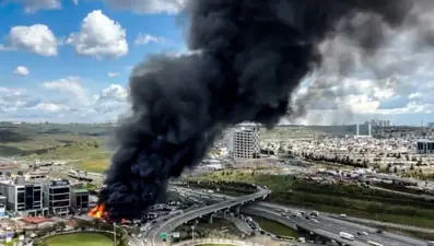 İkitelli'de kimya deposunda büyük yangın