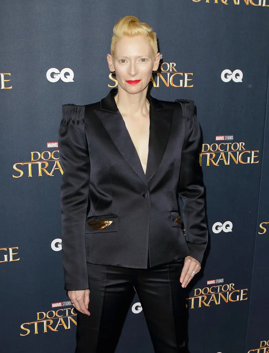 Tilda Swinton yeni rolü için tanınmaz halde 1