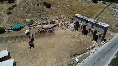 Patara Antik Kenti'nde kazı çalışmaları sürüyor
