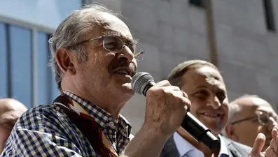 Yılmaz Büyükerşen’in ve 22 belediye bürokratının yargılandığı dava ertelendi