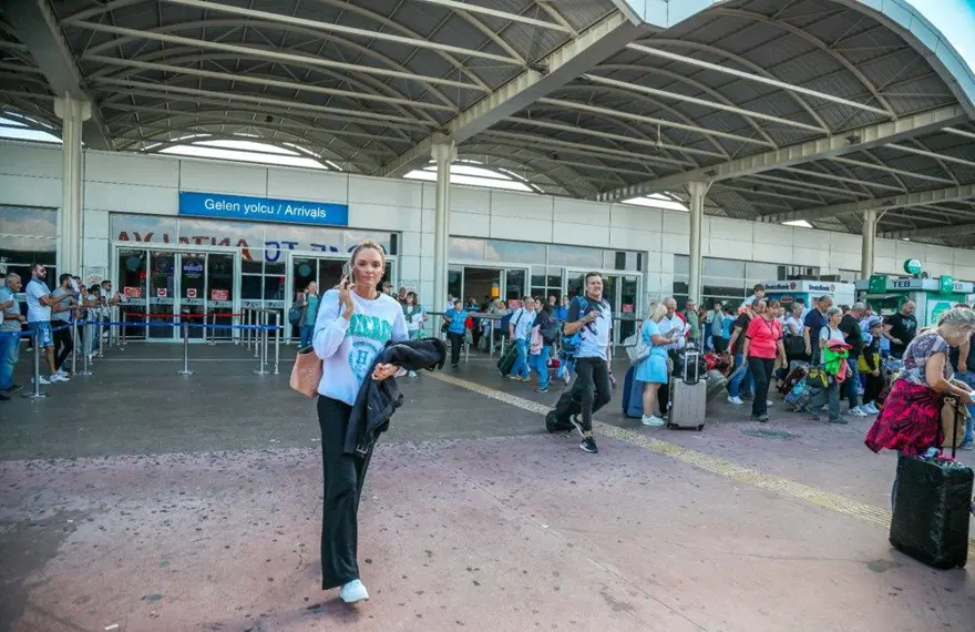 Antalya'da ev bulamayan yabancılar apart otelleri doldurdu 6