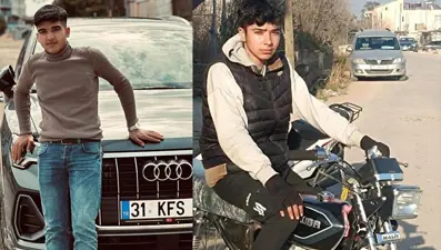 İki genç motosiklet kazası kurbanı