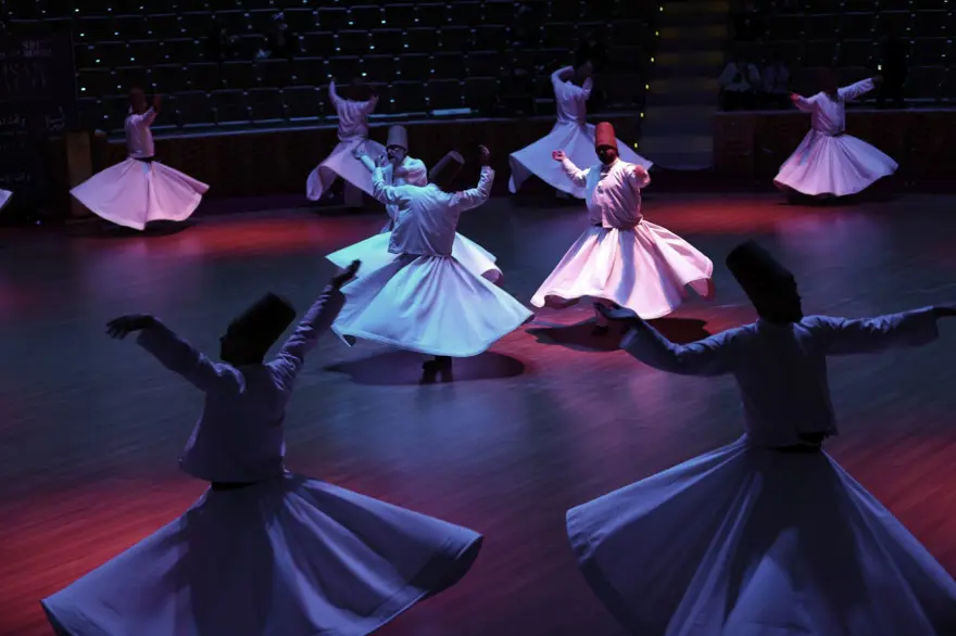 Hazreti Mevlana'yı anma törenleri seyircisiz olarak başladı 19 Hazreti Mevlana'yı anma törenleri seyircisiz olarak başladı 19