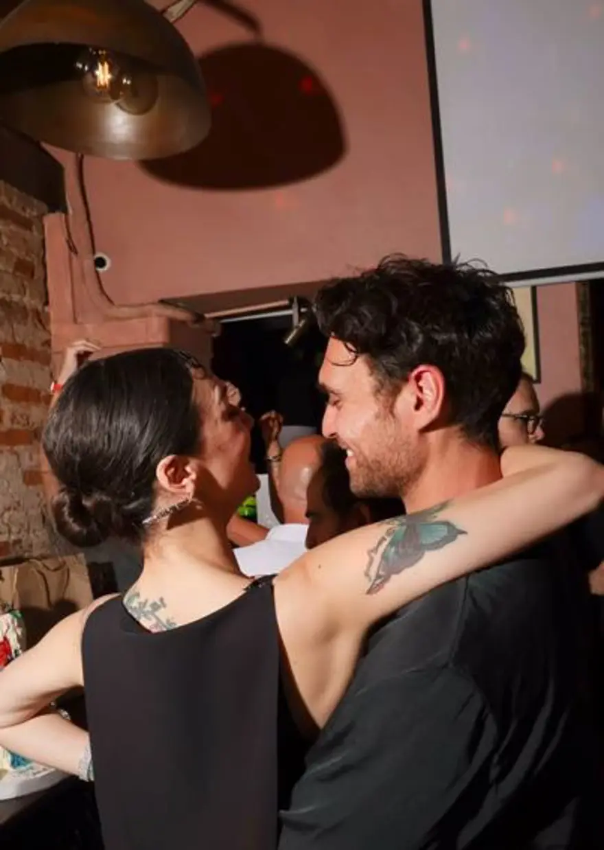 Birce Akalay'dan 40. yaş günü partisi: Aşkımız ve neşemiz sonsuz olsun 1