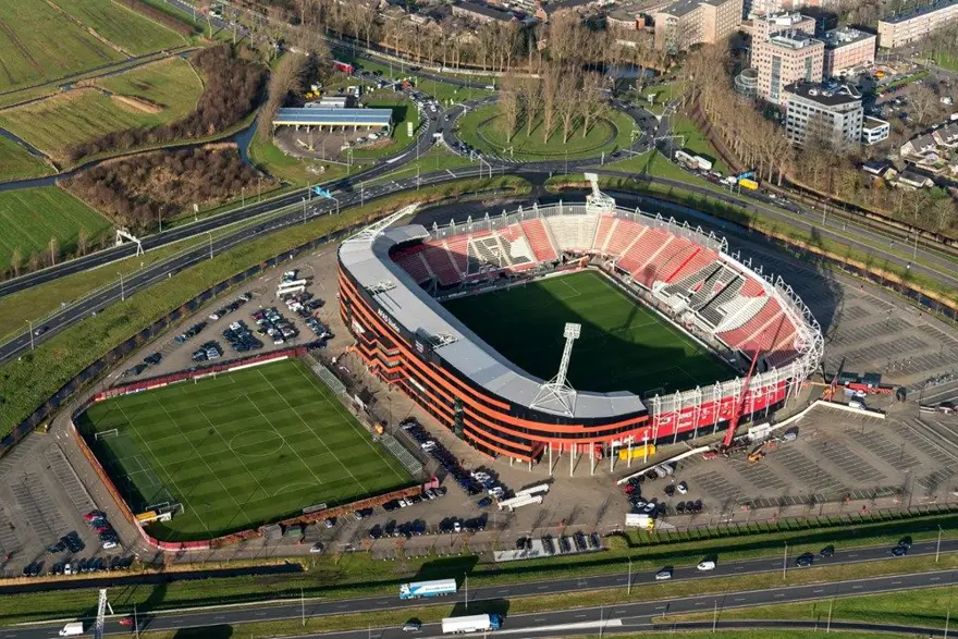 STATTA İLK GOL GİLBERTO SİLVA'DAN 4