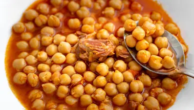 Nohut yemeği tarifi. Hint usulü etsiz nohut yahni nasıl yapılır?